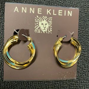 NWOT Anne Klein Gold tone hoop earrings